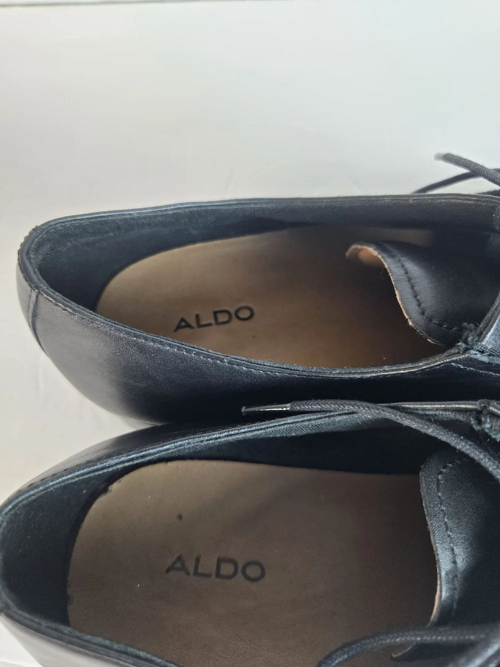 Aldo sleek black